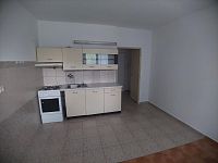 Pronájem bytu 1+1 s balkónem, 39 m² v Táboře na Náchodském sídlišti - 20250529_183916[1].jpg