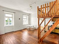 Prodej bytu 2+1, 63 m² s vlastní oplocenou zahrádkou 72 m² ve Veselí nad Lužnicí - hotovo-4.jpg