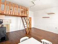 Prodej bytu 2+1, 63 m² s vlastní oplocenou zahrádkou 72 m² ve Veselí nad Lužnicí - hotovo-6.jpg