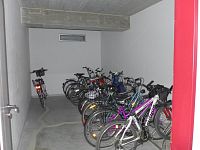 Pronájem bytu 2+kk s terasou a garáží České Budějovice - P1080455.JPG