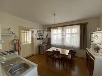 Prodej, rodinný dům, 5+1, zastavěná plocha 143 m2, výměra pozemku 1 537 m2, Cvikov - IMG_7591.jpg