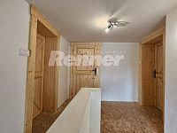 Rodinný dům 4+kk, po kompletní rekonstrukci, zast. plocha 79m2 + 890m2 zahrada, Dobrná, okr. Děčín - 20240409_153635.jpg