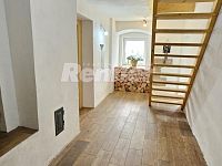 Rodinný dům 4+kk, po kompletní rekonstrukci, zast. plocha 79m2 + 890m2 zahrada, Dobrná, okr. Děčín - 20240611_103638.jpg