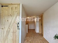 Rodinný dům 4+kk, po kompletní rekonstrukci, zast. plocha 79m2 + 890m2 zahrada, Dobrná, okr. Děčín - 20240611_104228.jpg