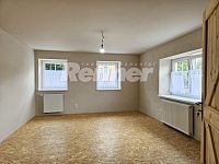 Rodinný dům 4+kk, po kompletní rekonstrukci, zast. plocha 79m2 + 890m2 zahrada, Dobrná, okr. Děčín - 20240711_115557.jpg