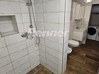 Rodinný dům 4+kk, po kompletní rekonstrukci, zast. plocha 79m2 + 890m2 zahrada, Dobrná, okr. Děčín - 20250209_163215.jpg