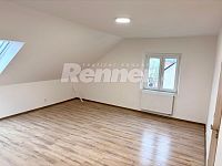 Pronájem,  Byt 2+kk(50m2), 2.patro, po rekonstrukci. - 1000033029.jpg