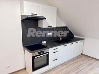 Pronájem,  Byt 2+kk(50m2), 2.patro, po rekonstrukci. - 1000033031.jpg