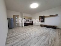 Pronájem, Byt 2+kk (42m2), 3.patro, po rekonstrukci, vybaven, Ústí nad Labem - Na Vyhlídce - 1000037609.jpg