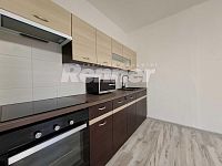 Pronájem, Byt 2+kk (42m2), 3.patro, po rekonstrukci, vybaven, Ústí nad Labem - Na Vyhlídce - 1000037627.jpg