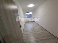 Pronájem, Byt 2+kk (42m2), 3.patro, po rekonstrukci, vybaven, Ústí nad Labem - Na Vyhlídce - 1000037661.jpg