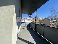 Pronájem, byt 1+kk, 34 m2, balkon, cihlový dům, 3. patro, Ústí nad Labem - centrum - IMG_7919.jpg