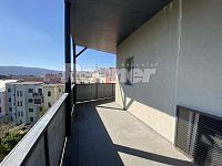 Pronájem, byt 1+kk, 34 m2, balkon, cihlový dům, 3. patro, Ústí nad Labem - centrum - IMG_7920.jpg