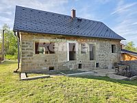 Hrubá stavba - rodinný dům 109 m2 s garáží 42 m2, podsklepený, pozemek 651 m2, Huntířov, okr. Děčín - 20260503_174141.jpg