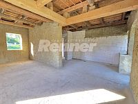 Hrubá stavba - rodinný dům 109 m2 s garáží 42 m2, podsklepený, pozemek 651 m2, Huntířov, okr. Děčín - 20260503_174604.jpg