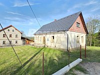 Hrubá stavba - rodinný dům 109 m2 s garáží 42 m2, podsklepený, pozemek 651 m2, Huntířov, okr. Děčín - 20260503_175527.jpg