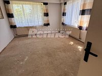 Prodej, Rodinný dům (140m2), zahrada (296m2), garáž (21m2) k rekonstrukci, Jevany u Prahy. - 1000040343.jpg