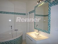 Pronájem, byt 2+kk+L, 62m2, 2. patro, cihl. dům, po rekonstrukci, parkování, zahrada, Ústí nad Labem - DSC07494.JPG