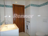 Pronájem, byt 2+kk+L, 62m2, 2. patro, cihl. dům, po rekonstrukci, parkování, zahrada, Ústí nad Labem - DSC07495.JPG