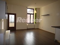 Pronájem, byt 2+kk+L, 62m2, 2. patro, cihl. dům, po rekonstrukci, parkování, zahrada, Ústí nad Labem - DSC09564.JPG