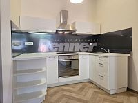 Pronájem, byt 2+kk+L, 49 m2, 3. patro, cihl. dům, parkování, zahrada, fitness, sauna, Ústí nad Labem