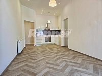 Pronájem, byt 2+kk+L, 49 m2, 3. patro, cihl. dům, parkování, zahrada, fitness, sauna, Ústí nad Labem - 20260626_152150.jpg