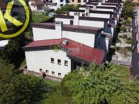 PRODÁNO Krajní řadový RD 5+1 (408m2) s 2 balkony a terasou, U Tří Dubů, České Budějovice 3, Nemanice - DJI_0727.jpg