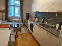 Byt 2+kk 52 m2 s balkonem 3,5 m2 a možností parkování v domě, Pštrossova ul., Praha 1 - 01.jpeg