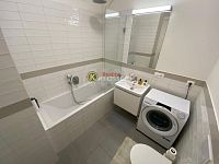 Byt 2+kk 52 m2 s balkonem 3,5 m2 a možností parkování v domě, Pštrossova ul., Praha 1 - 04.jpeg