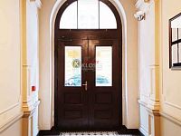 Byt 2+kk 52 m2 s balkonem 3,5 m2 a možností parkování v domě, Pštrossova ul., Praha 1 - 1713858790138.jpg