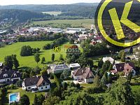 PRODÁNO Unikátní stavební pozemek, Hluboká nad Vltavou - DJI_0030.jpg S pohled