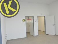 Obchodní a nebyt.prostory (ordinace 60 m2) ve 3NP nového Lékařského domu u NC Géčko ,  Č.Budějovice - DSC_0267.jpg