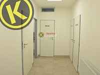Obchodní a nebyt.prostory (ordinace 60 m2) ve 3NP nového Lékařského domu u NC Géčko ,  Č.Budějovice - DSC_0272.jpg