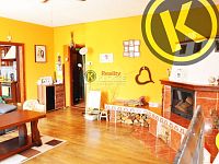 PRONAJATO  Zd. byt 3+kk 70 m2 s balkonem v bytovém domě na rohu ulic Nová a Tř.5.Května, Lišov - 20053ll.jpg