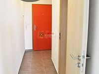 PRONAJATO Nový zděný 1+kk, 33m2, náměstí Š.Lomnického, Ševětín u ČB - 20024j.JPG chodba bytu