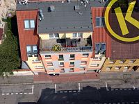 Venkovní nekryté parkovací místo v uzavřeném dvoře, Nová ul. Č. Budějovice - 23001f.jpg