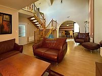 Rodinný dům(135m²) 4+1, s garáží a zahradou ve Františkových Lázních na prodej - RD Slatina (2).JPG