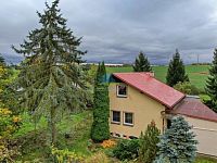 Rodinný dům (109 m2) se zahradou (448 m2) a garáží v Hájích u Chebu na prodej