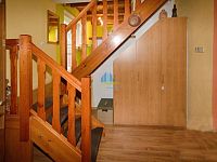 Rodinný dům (109 m2) se zahradou (448 m2) a garáží v Hájích u Chebu na prodej - IMG_16441.jpg