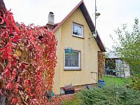 Rodinný dům (109 m2) se zahradou (448 m2) a garáží v Hájích u Chebu na prodej - IMG_1668.jpg