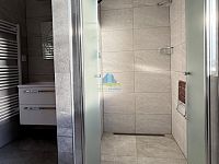 Rodinný dům(4+1) (174m²) s garáží(2auta) a zahradou ve Františkových Lázních na prodej - RD mob (41)copy.jpg