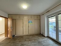 Rodinný dům(4+1) (174m²) s garáží(2auta) a zahradou ve Františkových Lázních na prodej - RD mob (51)copy.jpg