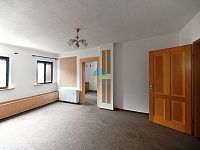 Byt ve zděné zástavbě 3+1(103m2) ve Františkových Lázních na prodej - 3+1 podkrFrancouz (9).JPG