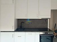 Pronájem garsonky (20m²) v panelovém domě s výtahem v Palackého ulici v Chebu - gars. milan.jpg