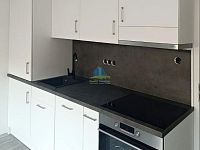 Pronájem garsonky (20m²) v panelovém domě s výtahem v Palackého ulici v Chebu - Garsoniera.jpg