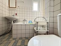 Jednopatrový rodinný dům(60m²) o velikosti 5+KK, s garáží a zahradou ve Frant. Lázních na prodej - RD H.L. Fr.L (56).JPG