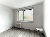 Byt 1+1(35m2) v panelovém domě k pronájmu - 1+1 Ang.Fr.L (31).JPG