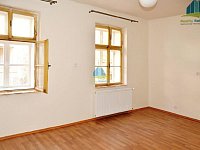 BYT 2+kk v Chebu v historické části na pronájem - 2+kk Cheb Úzká  (3).jpg