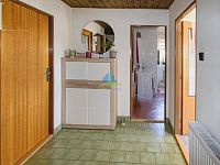 Rodinný dům(200m²) s garáží, sklep, pozemek 795m², Horní Lomany, Františkovy Lázně - IMG_1849 (1).jpg