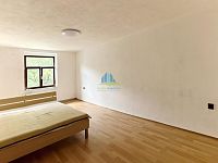 Velkorysý byt 3+1 (cca 110 m²) se saunou a výhledem do parku v srdci Františkových Lázní - 3+1 Franc 93-7 Fr.L (28)co.jpg